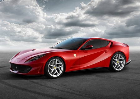 Ferrari 812 Superfast 2018 1600 02