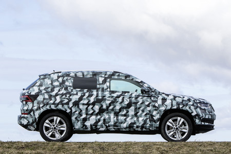 Ya tenemos 23 imágenes y los primeros datos oficiales del nuevo Škoda Karoq