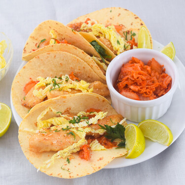 Tacos coreanos de pollo: una receta crujiente, picante y adictiva 