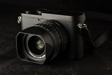 Leica Q2 Monochrom, análisis: una exclusiva cámara con un sensor monocromático que combina el pasado con el presente