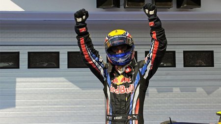 Flavio Briatore cree que Mark Webber ganará el título de Fórmula 1 2010