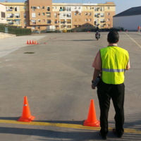 El desastre de la DGT en Ceuta: seis meses de espera y más de 100 alumnos sin poder sacarse el carnet de moto 