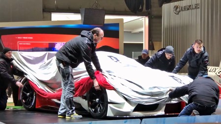 ¡Cazado! Este es el Supra que Toyota va a presentar en Ginebra insinuándose bajo una manta