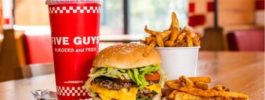 Five Guys estrena en Barcelona su primer restaurante en un aeropuerto de Europa: ya en la T1 de El Prat