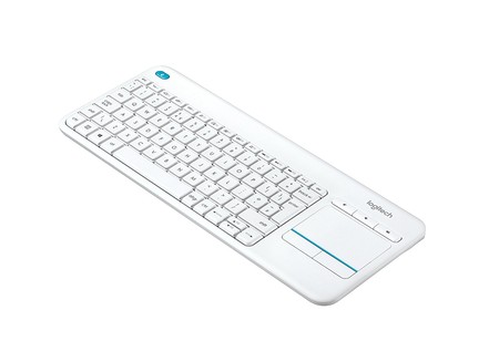 Teclado inalámbrico Logitech K400 Plus, ideal para Smart TV, por sólo 20,99 euros