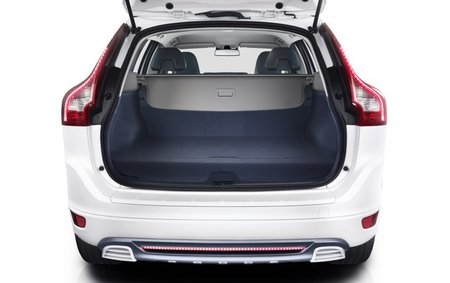 Volvo XC60 Plug-in Hybrid Concept 04