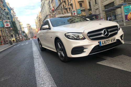 Probamos el Mercedes Clase E 300 de: coche híbrido con motor diésel y etiqueta CERO que entra en áreas restringidas al tráfico