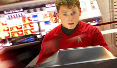 J.J. Abrams revela que Anton Yelchin no será sustituido en la saga 'Star Trek'