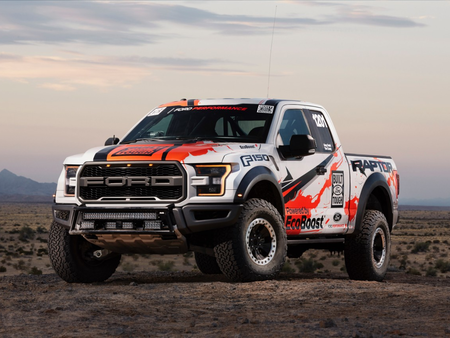 El 2017 Ford F-150 Raptor, listo para la Baja 1.000 y casi de serie