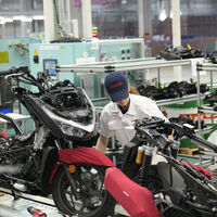 Honda acaba de abrir otra gigafactoría en Turquía. Tienen 38 repartidas por el mundo, y ya han hecho más motos que coches 