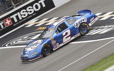 Busch gana de nuevo en Michigan