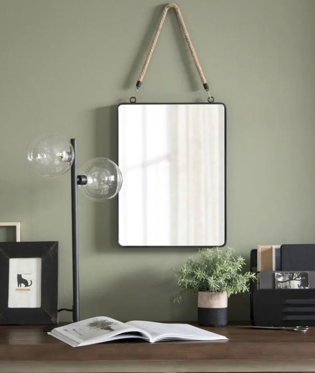 Espejos de lavabo redondos, biselados y pequeños que son tendencia en