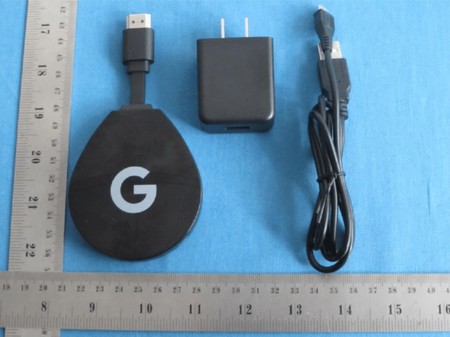 No es un Chromecast pero se le parece: así es el ADT-2, el nuevo stick HDMI de Google con Android TV
