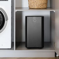 La ropa del tendedero se seca más rápido si la pones junto a este deshumidificador: ahorra tiempo y dinero 