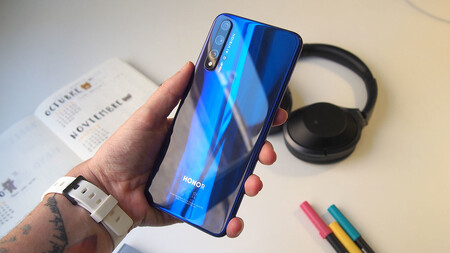 Huawei se desprende de la marca Honor para venderla a un consorcio chino, según Reuters