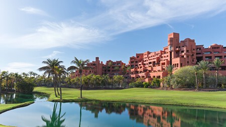 Rz Tfsrz Resort Golf 39007 43945 Wide Hor