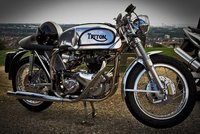 ¿Tu sabes lo que es una Café Racer?
