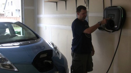 Versicharge Nissan Leaf