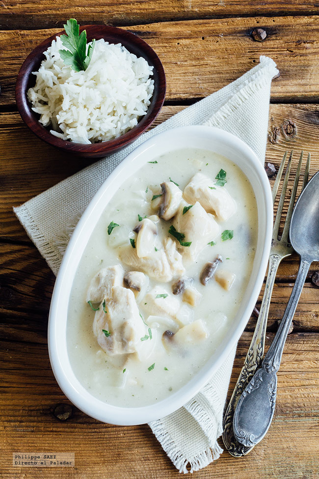 Pollo con champiñones en salsa blanca. Receta