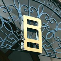 Ranger Rover sigue el "método Jaguar". Cambio de era, un SUV eléctrico en camino y un nuevo logo que desconcierta a más de uno