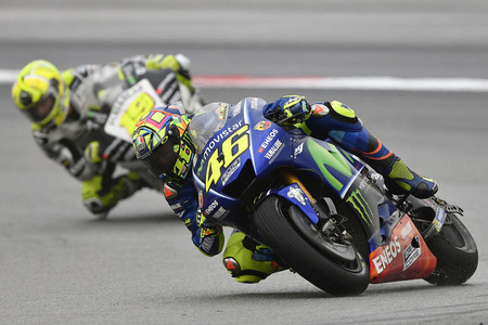 Valentino Rossi Yamaha Test 01