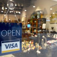 Visa y Coinbase lanzan una revolucionaria tarjeta para pagar con cripto-monedas, ¿Qué aporta al ciudadano medio?