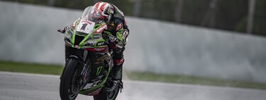 Jonathan Rea arrasa en solitario desde la pole para darle a Kawasaki una victoria en casa