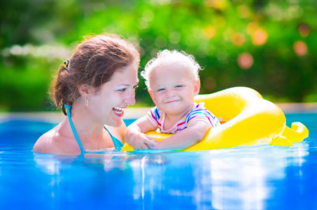 Otitis de la piscina, la invitada no deseada de cada verano: cómo prevenirla