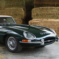 Este restomod sobre un Jaguar E-Type cabrio es toda una 'rara avis' de la que te vas a enamorar