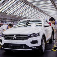Alemania y China se dan un buen apretón de manos: BMW y Volkswagen ya tienen permiso para controlar empresas chinas