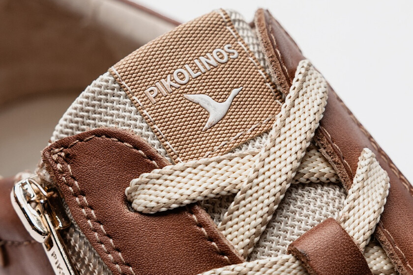 Llega el Súper Jueves al outlet de El Corte Inglés liquidando sandalias, zapatillas y más Pikolinos con hasta un 65% de descuento