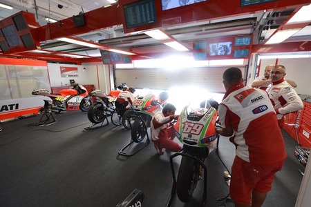 Box Ducati Reparto Corse en el GP de Estoril 2012