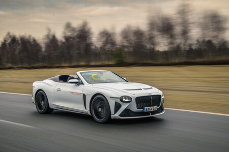 El Bentley más "mexicano": Bacalar se somete a las pruebas más rigurosas en circuito