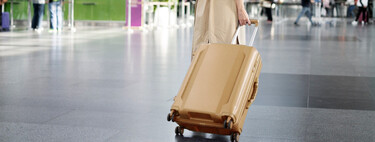 Ni pegatinas, ni gomas, ni llaveros: esta es una de las mejores formas para recoger rápido la maleta en el aeropuerto 