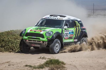 Stéphane Peterhansel y Cyril Despres repiten victoria en el Dakar