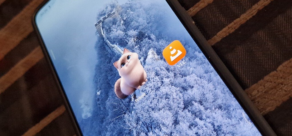 Odio que los vídeos se vean en mi Xiaomi por el reproductor que no me gusta usar. Dónde se cambia en HyperOS y cómo se asigna el player que tú quieras