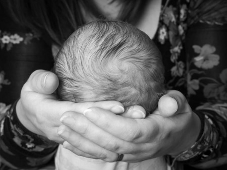 "Remember my baby": un proyecto voluntario que fotografía a los bebés sin vida para recordarles siempre