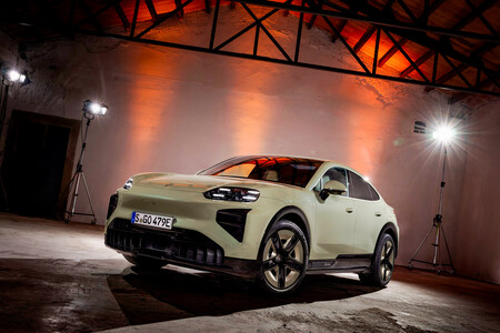 Porsche Cayenne Coupe Electric Frontal