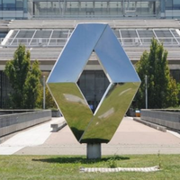 Novo chefe da Renault esclarece situação sobre carros elétricos e confirma alternativa 