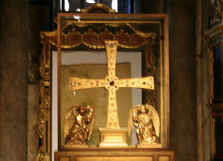 El santo sudario en la catedral de Oviedo