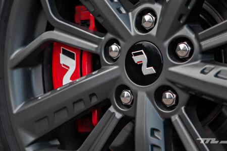 Hyundai i20 N llanta y frenos