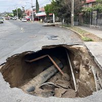 CDMX presumió millones de pesos para mejorar calles y avenidas, pero las lluvias mostraron algo: los socavones se multiplican