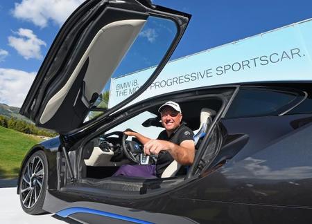 Gana un BMW i8 por un hoyo en uno jugando al golf