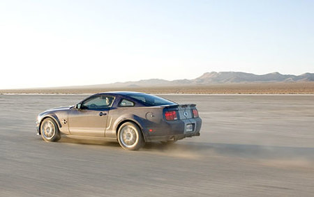 Chevrolet Corvette Z06 vs Shelby Mustang GT500KR