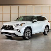 Toyota Highlander 2023 dice adiós al motor V6 y lo reemplaza por un cuatro cilindros turbo