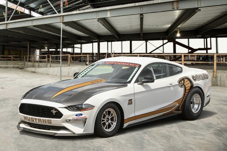 Devorar el asfalto a bordo del nuevo Ford Mustang Cobra Jet te costará más de 2 millones y medio de pesos