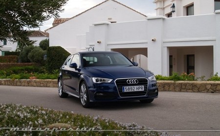 Audi A3 S-Line azul 42