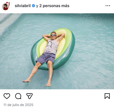 Andreu Buenafuente en la piscina