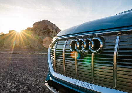 Audi E Tron Us Version 2020 1280 2f