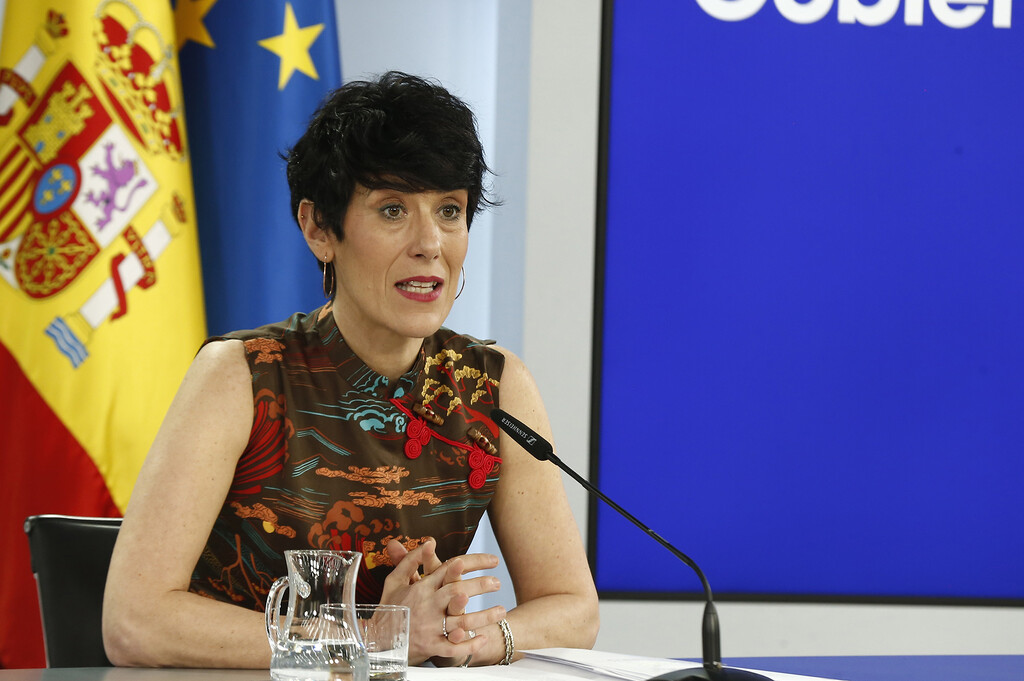 La Seguridad Social tiene previsto conceder una pensión de por vida a los hijos mayores de 45 años que hayan cuidado de sus padres durante los dos años previos a su fallecimiento 
